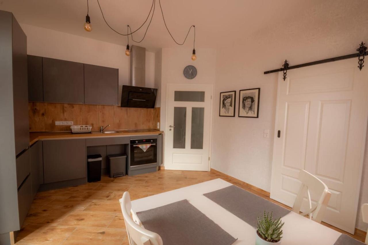 Villa Waldlust - 5 Sterne - 2 Schlafzimmer Kurort Oybin Ngoại thất bức ảnh